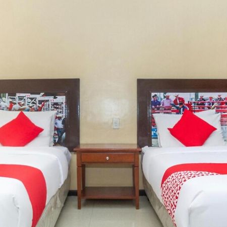 Oyo 133 Jazzy James Country Hotel 2 Davao City Exteriör bild